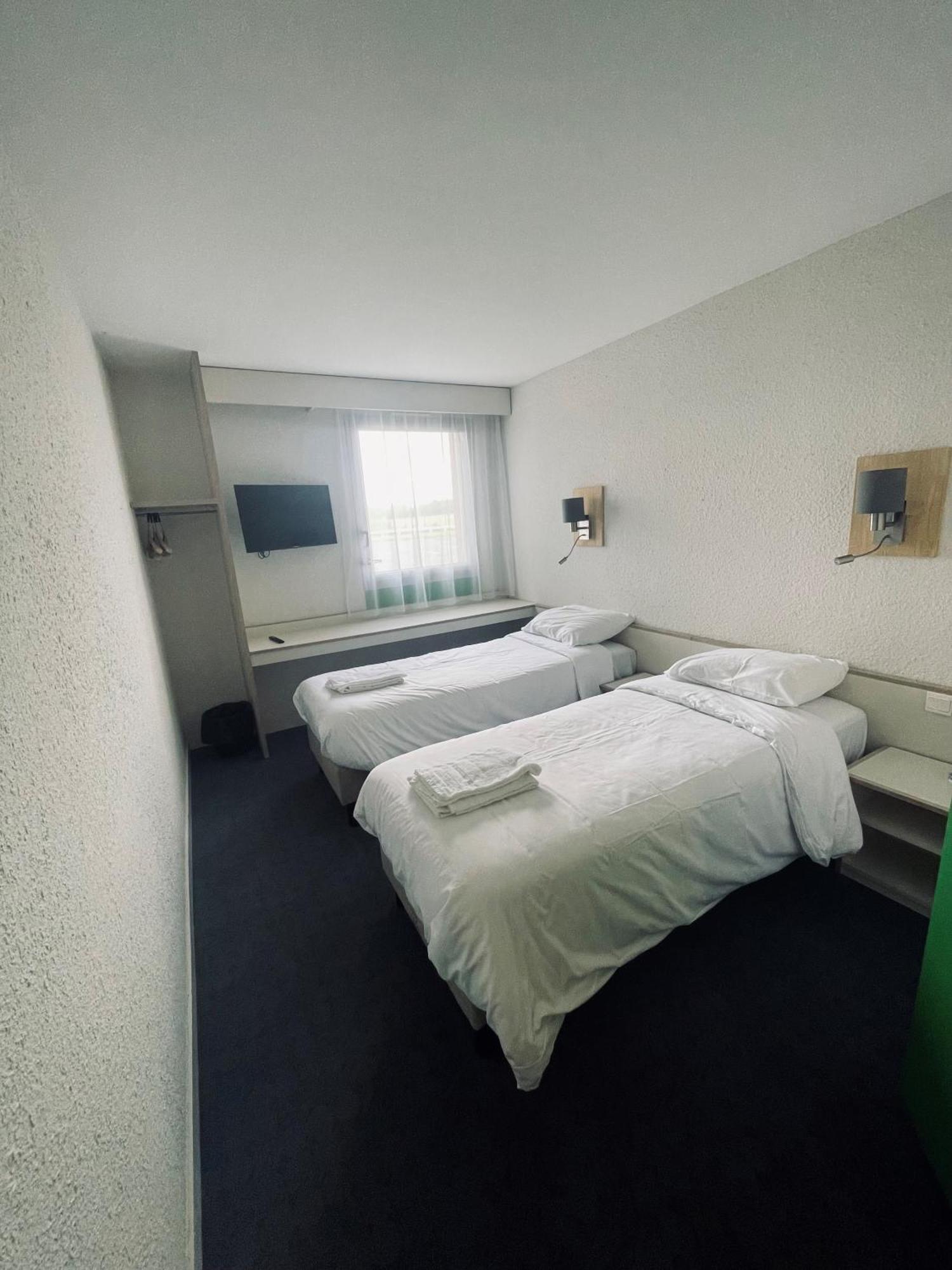 Hotel La Petite Auberge Chambretaud Zewnętrze zdjęcie
